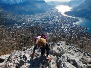 31 Sulle roccette serve l'aiuto delle mani